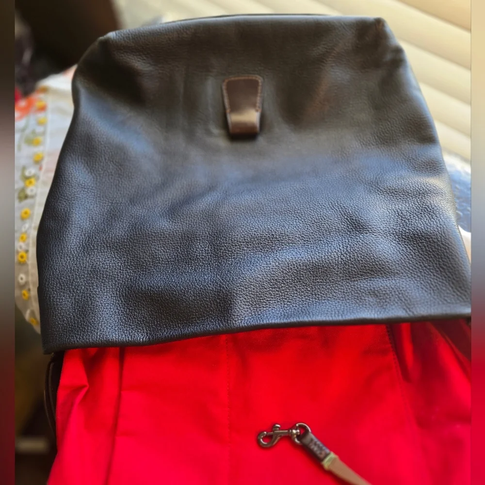 Dooney & Bourke Derby Florentine Black Pebbled Leather Hobo Bag - Picture 10 of 16